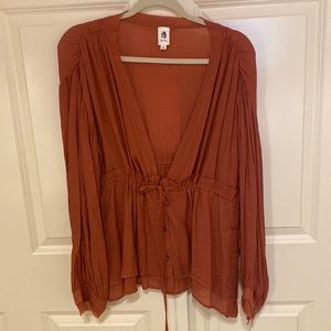 Flawless long sleeve light shirt